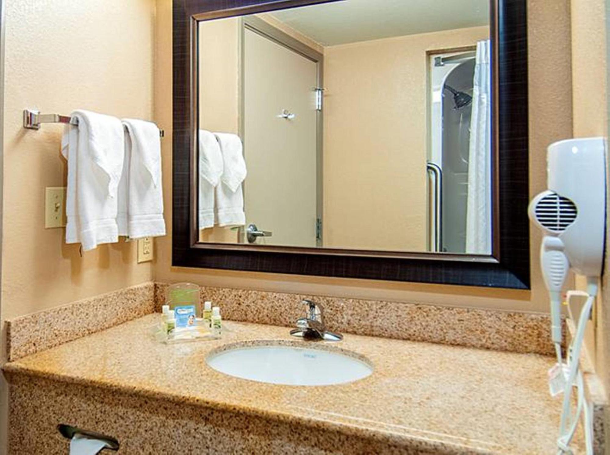 & By Ihg 3* Slidell