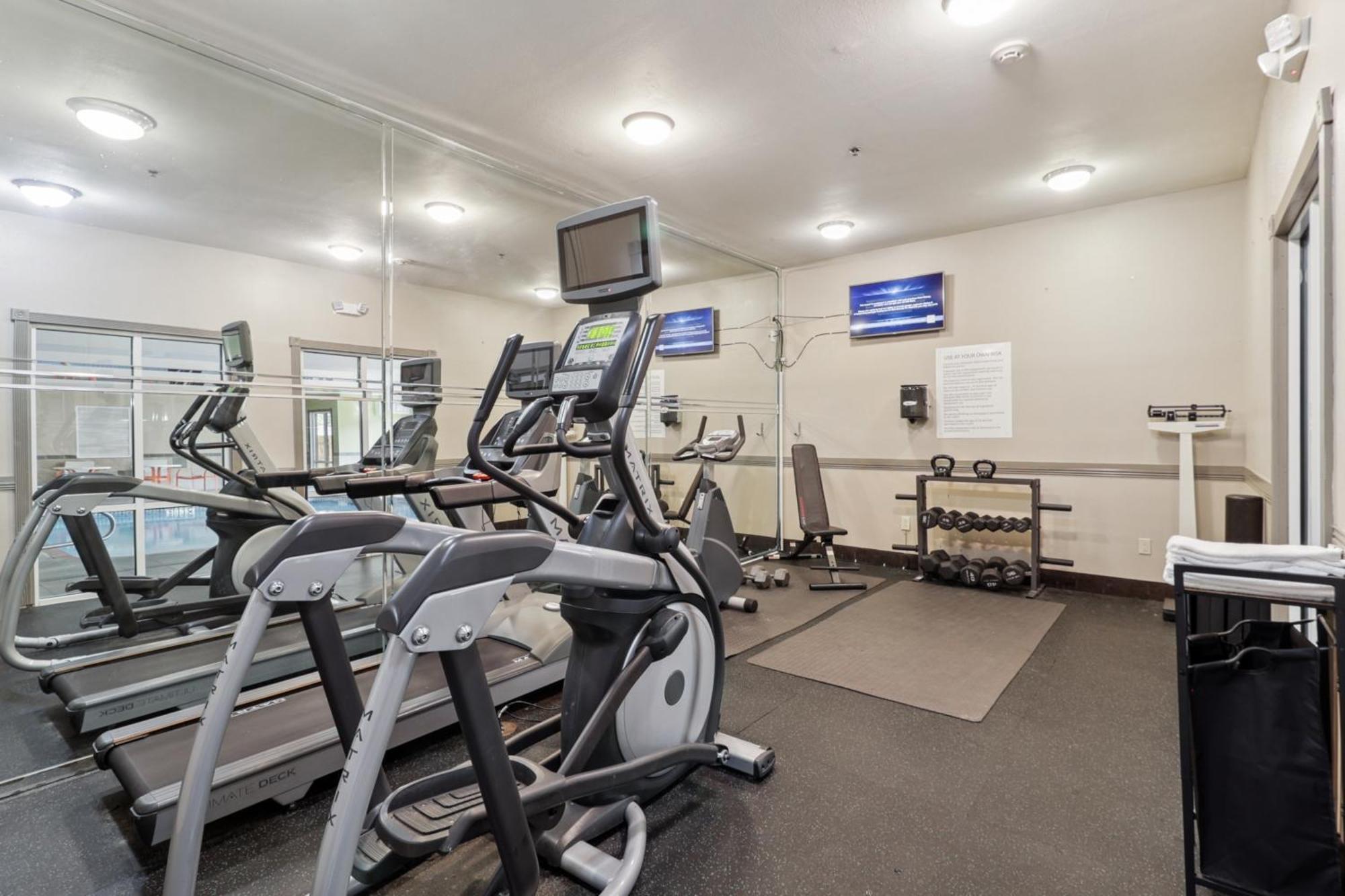 Hotel & By Ihg Slidell