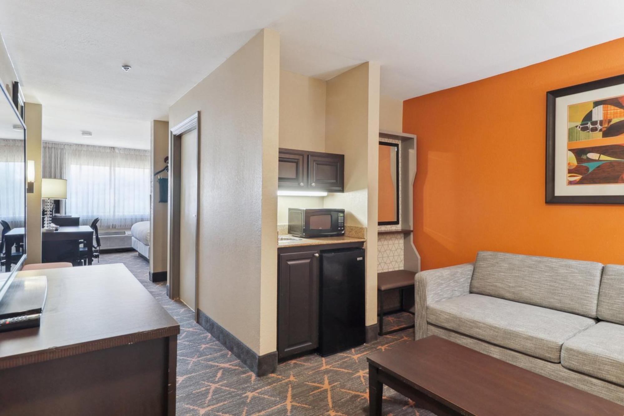 & By Ihg Slidell