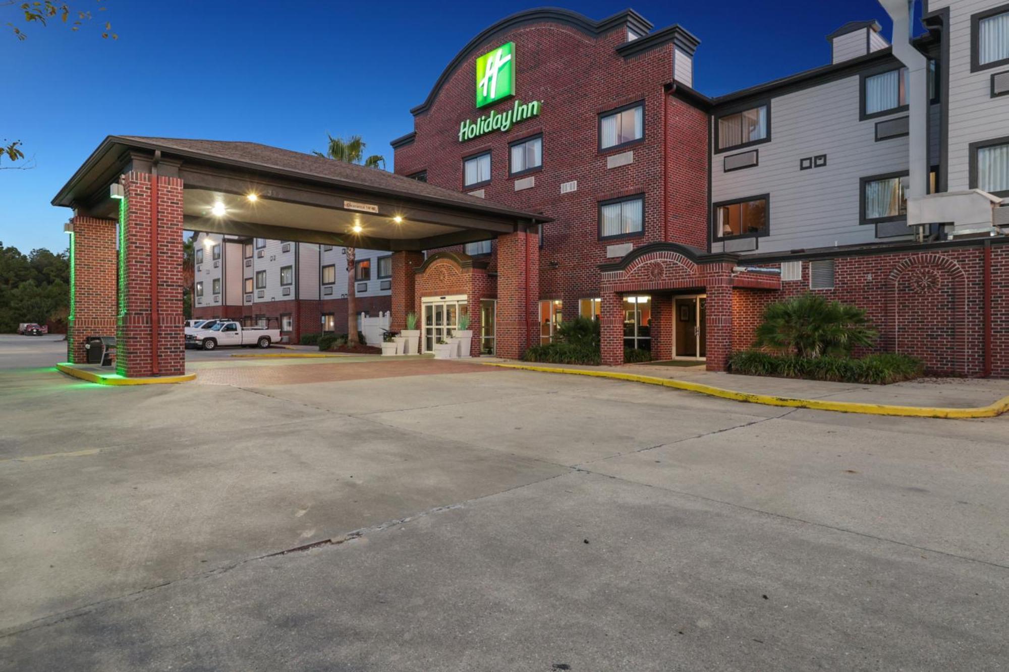 & By Ihg